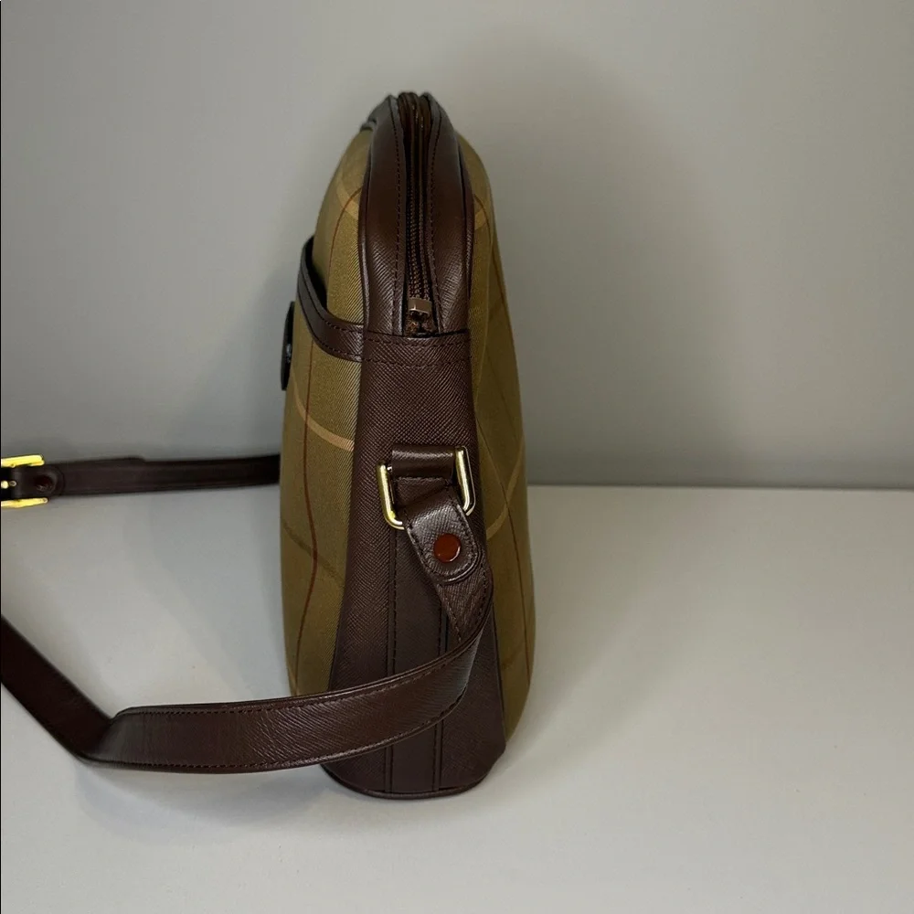 Burberrys Olive and Brown Check Shoulder Bag & Tom Ford Sunglasses - Picture 2 of 9